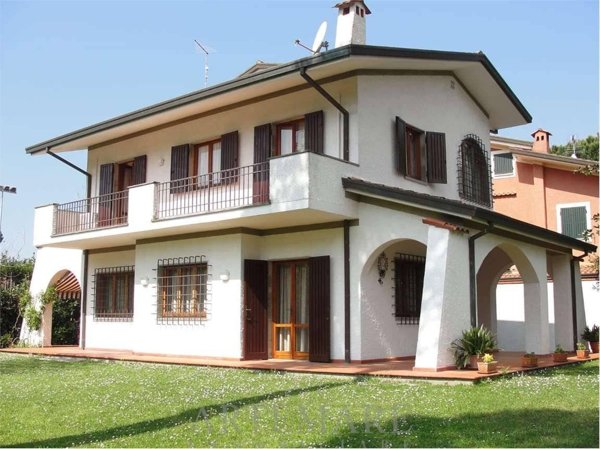 casa indipendente in affitto a Forte dei Marmi