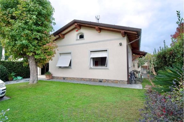 casa indipendente in affitto a Forte dei Marmi