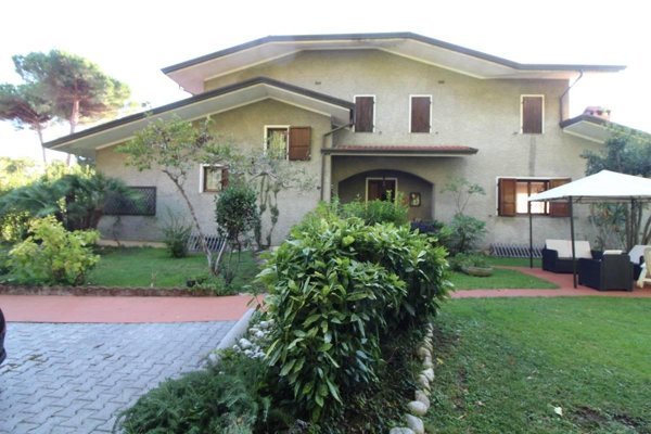 casa indipendente in affitto a Forte dei Marmi