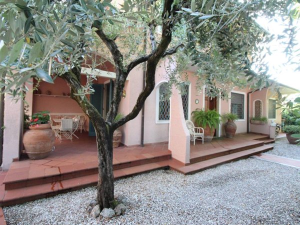 casa indipendente in affitto a Forte dei Marmi