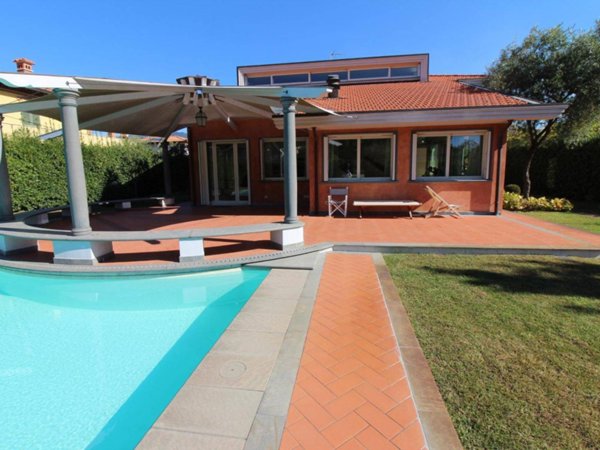 casa indipendente in affitto a Forte dei Marmi