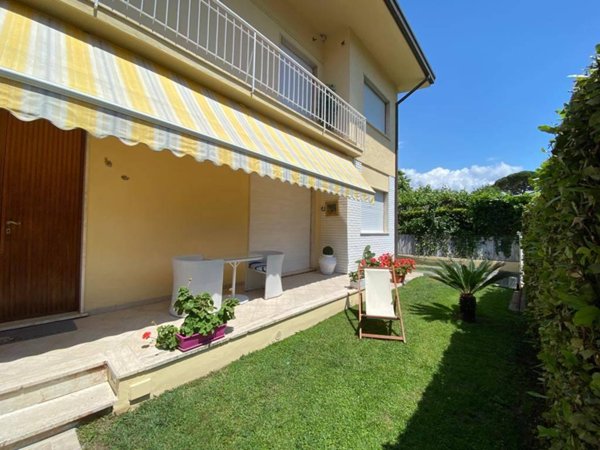 casa indipendente in affitto a Forte dei Marmi