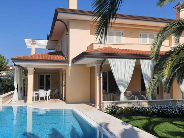 casa indipendente in affitto a Forte dei Marmi