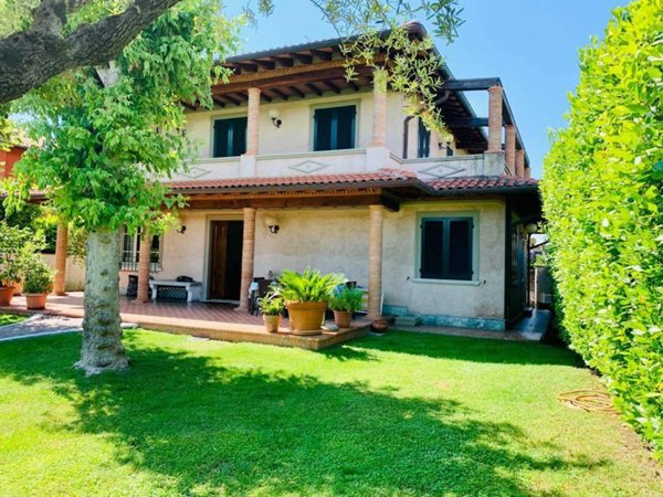casa indipendente in affitto a Forte dei Marmi