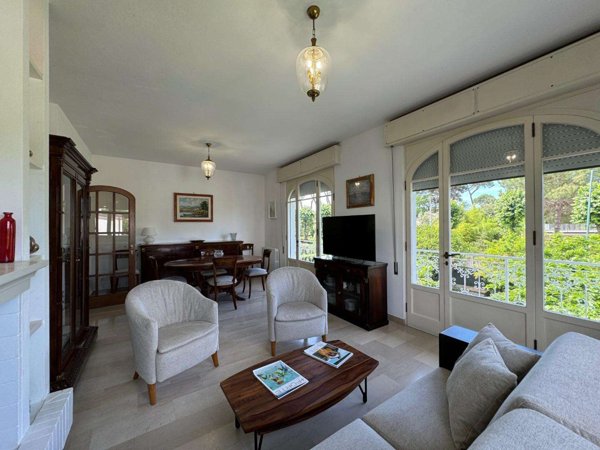 casa indipendente in affitto a Forte dei Marmi in zona Vittoria Apuana