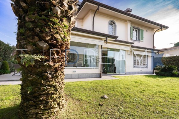 casa indipendente in affitto a Forte dei Marmi
