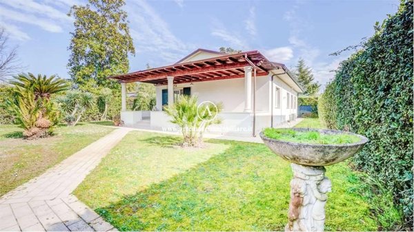 casa indipendente in affitto a Forte dei Marmi
