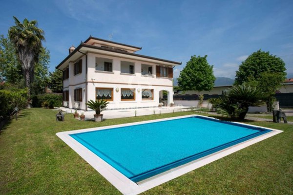 casa indipendente in affitto a Forte dei Marmi