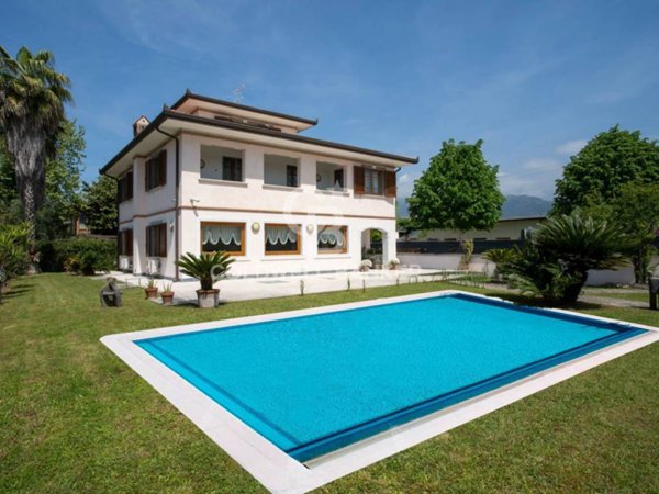 casa indipendente in affitto a Forte dei Marmi