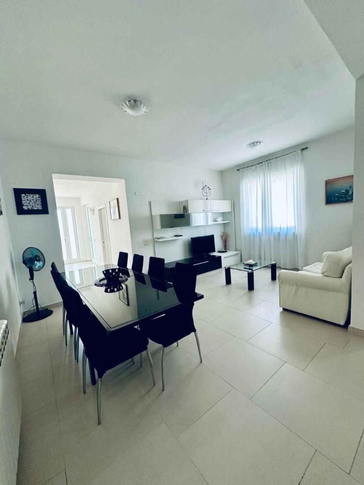 casa indipendente in affitto a Forte dei Marmi in zona Vittoria Apuana