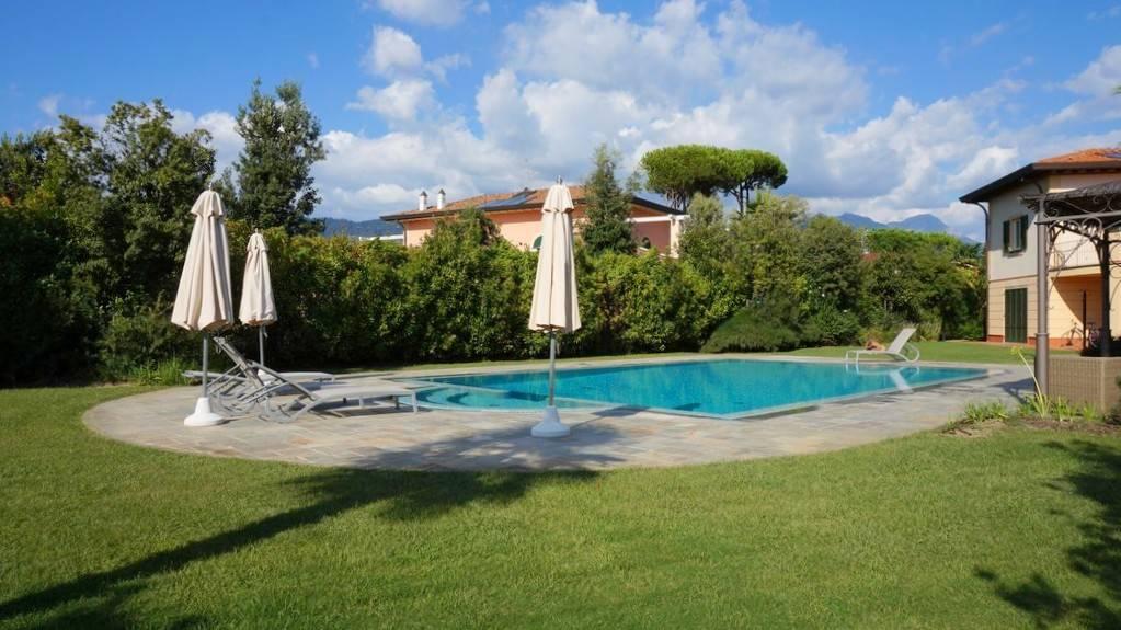 casa indipendente in affitto a Forte dei Marmi