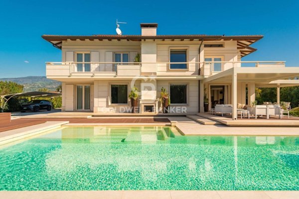 casa indipendente in affitto a Forte dei Marmi