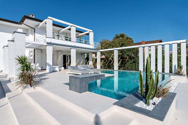 casa indipendente in affitto a Forte dei Marmi