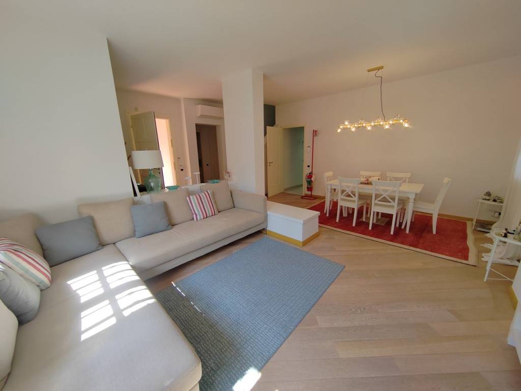 casa indipendente in affitto a Forte dei Marmi in zona Vittoria Apuana