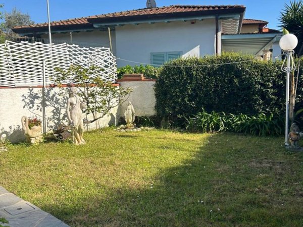 casa indipendente in affitto a Forte dei Marmi