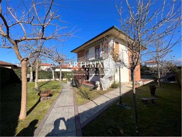 casa indipendente in affitto a Forte dei Marmi
