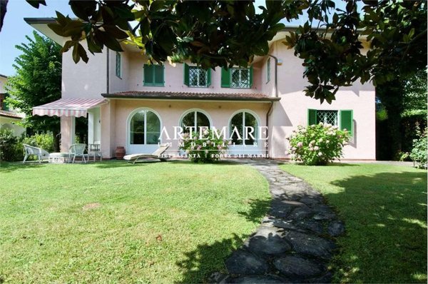 casa indipendente in affitto a Forte dei Marmi