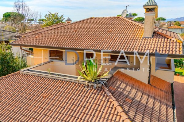 casa indipendente in affitto a Forte dei Marmi