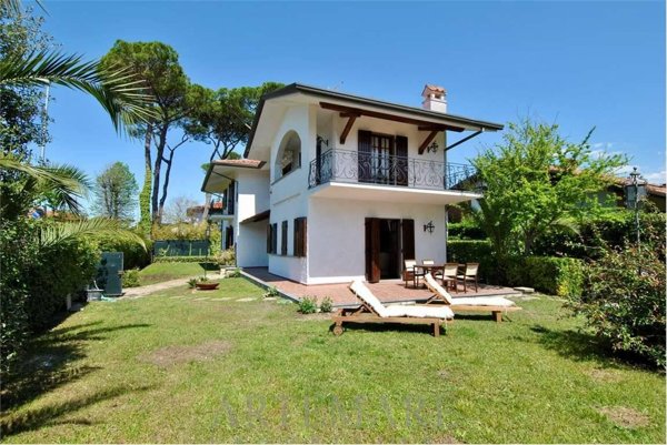 casa indipendente in affitto a Forte dei Marmi