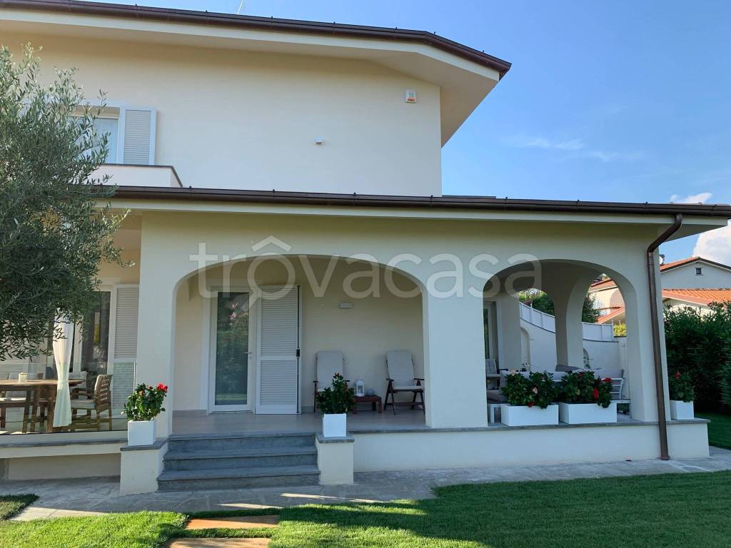 casa indipendente in affitto a Forte dei Marmi