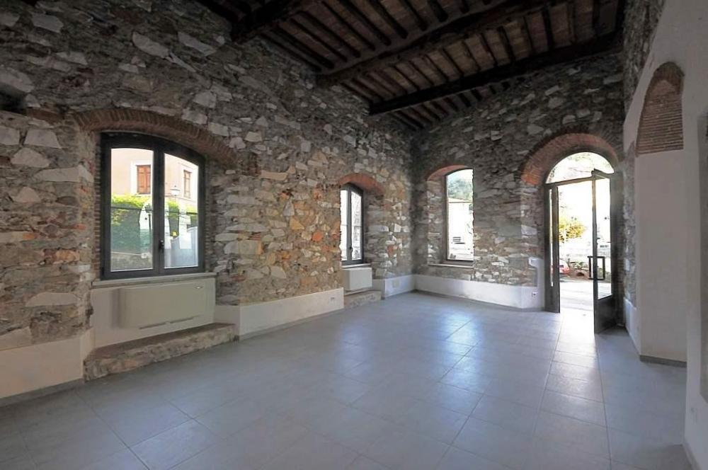 negozio in affitto a Forte dei Marmi