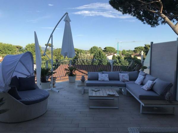 appartamento in affitto a Forte dei Marmi in zona Vittoria Apuana