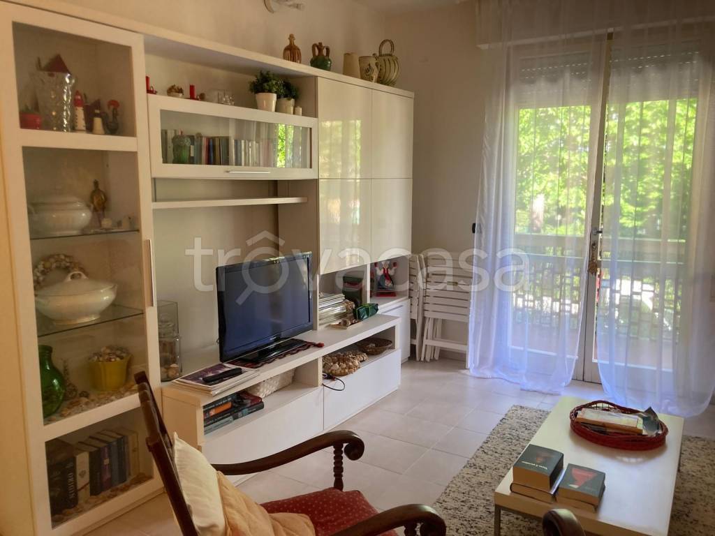 appartamento in affitto a Forte dei Marmi in zona Vittoria Apuana