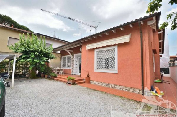 casa indipendente in affitto a Forte dei Marmi