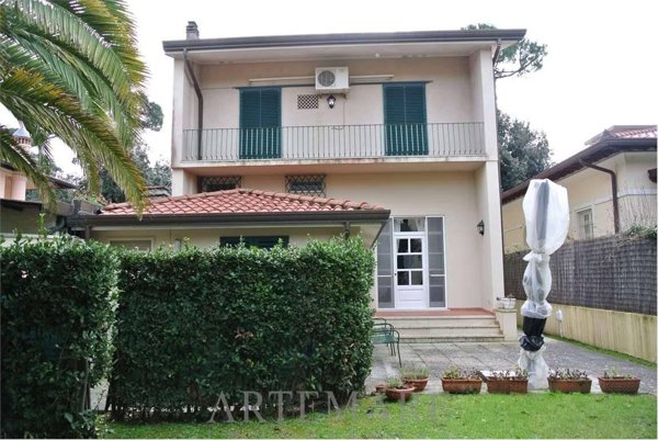 casa indipendente in affitto a Forte dei Marmi