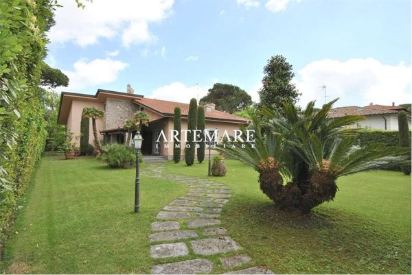 casa indipendente in affitto a Forte dei Marmi
