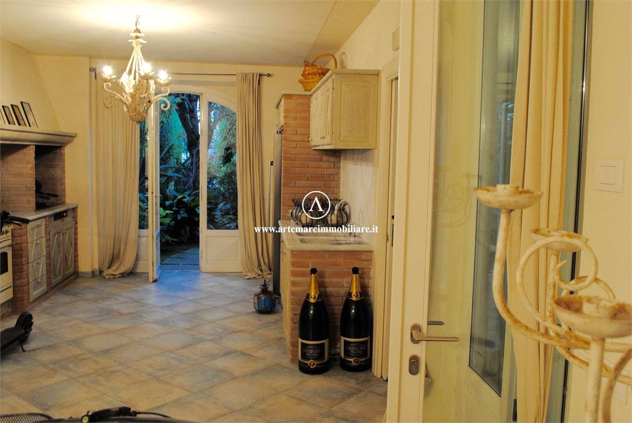 casa indipendente in affitto a Forte dei Marmi