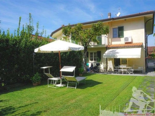 casa indipendente in affitto a Forte dei Marmi
