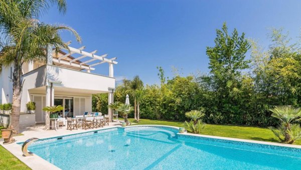 casa indipendente in affitto a Forte dei Marmi in zona Vaiana