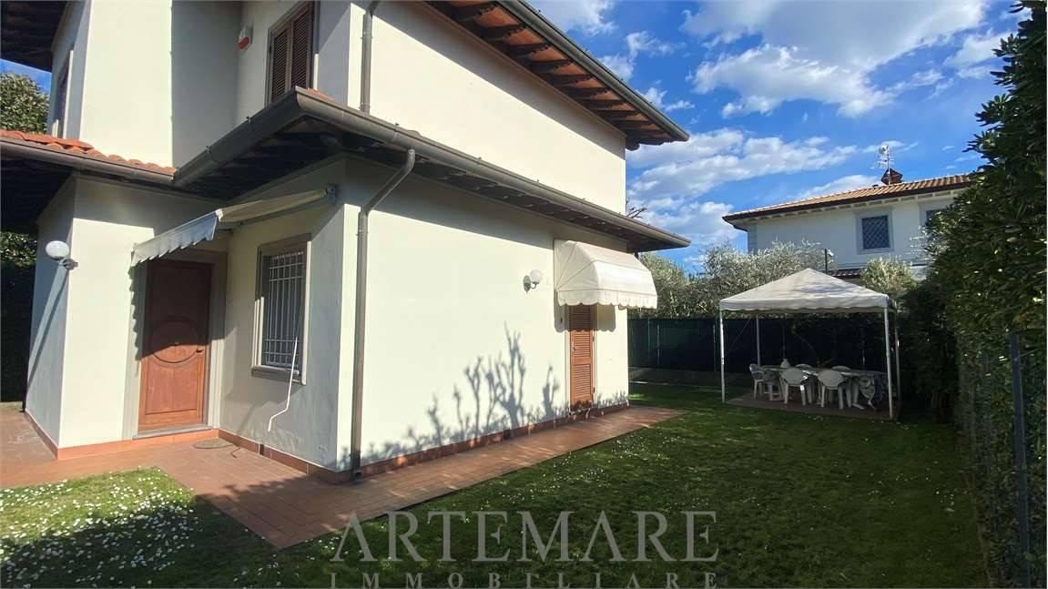 casa indipendente in affitto a Forte dei Marmi