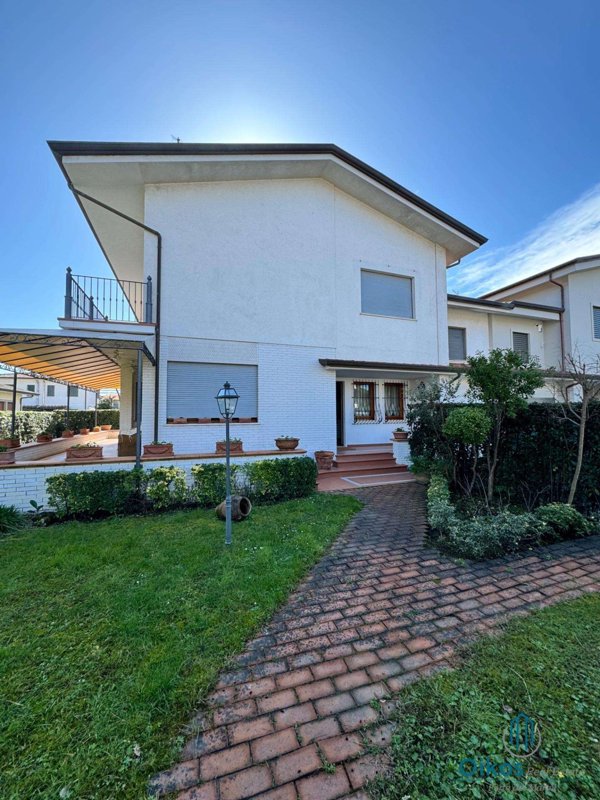 casa indipendente in affitto a Forte dei Marmi