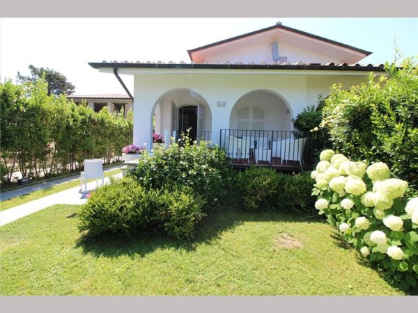casa indipendente in affitto a Forte dei Marmi