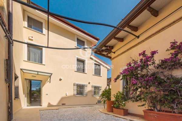 casa indipendente in affitto a Forte dei Marmi in zona Vaiana