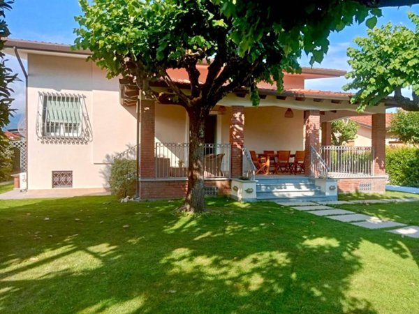 casa indipendente in affitto a Forte dei Marmi