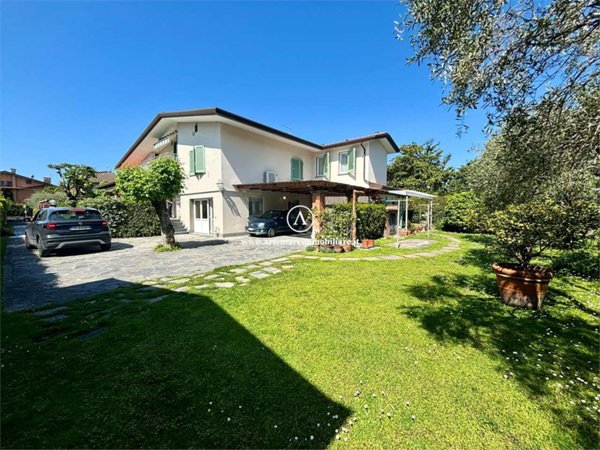 casa indipendente in affitto a Forte dei Marmi