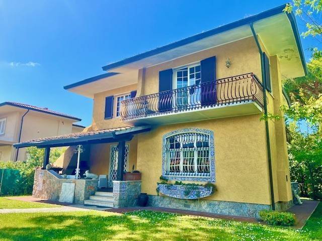 casa indipendente in affitto a Forte dei Marmi