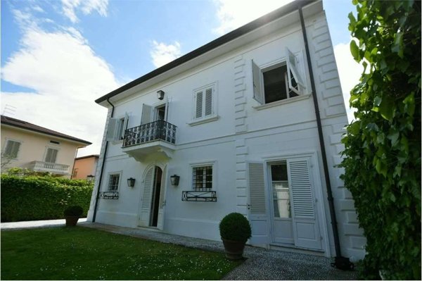 casa indipendente in affitto a Forte dei Marmi