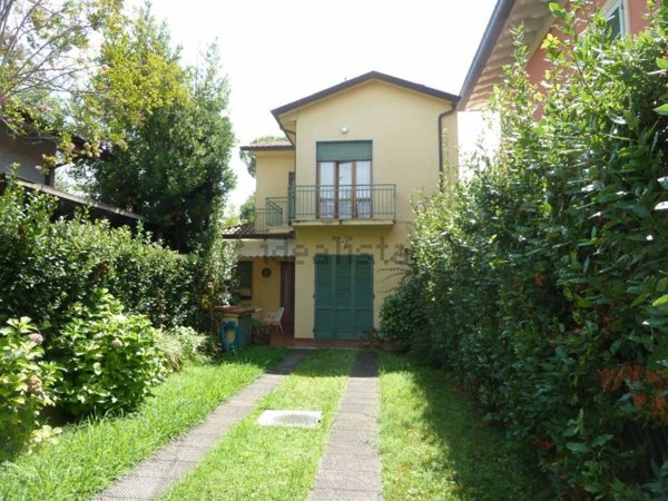 casa indipendente in affitto a Forte dei Marmi