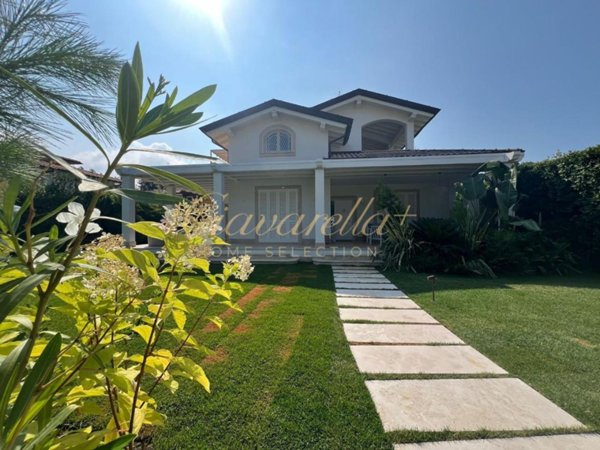 casa indipendente in affitto a Forte dei Marmi