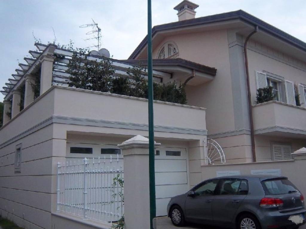 appartamento in affitto a Forte dei Marmi