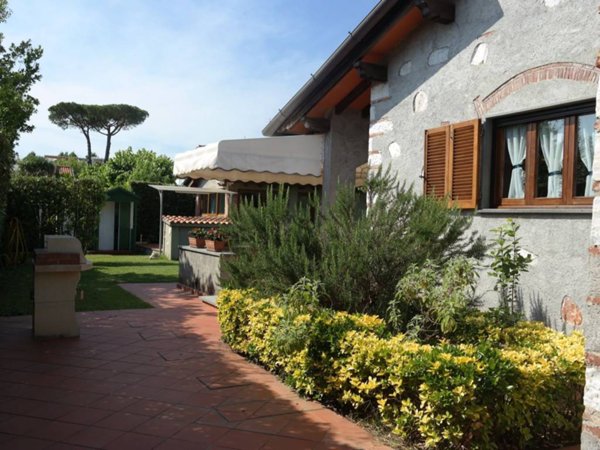 casa indipendente in affitto a Forte dei Marmi