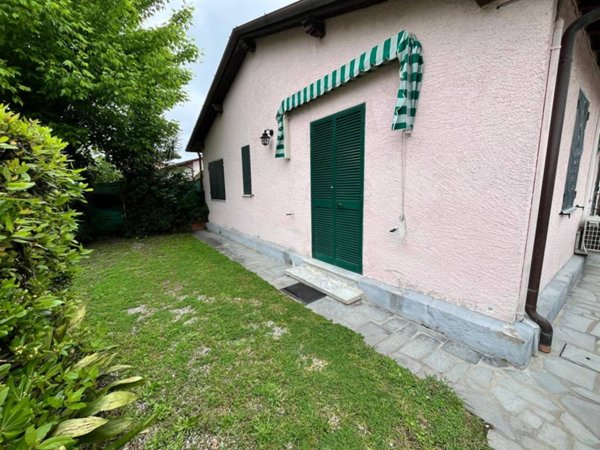 casa indipendente in affitto a Forte dei Marmi in zona Vittoria Apuana