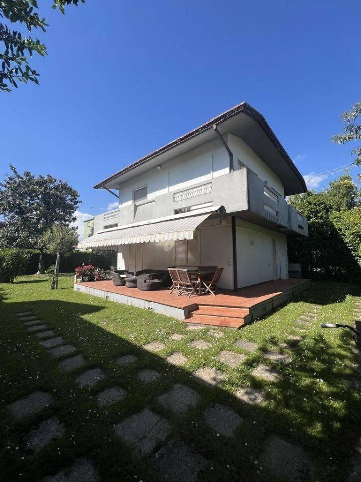 casa indipendente in affitto a Forte dei Marmi
