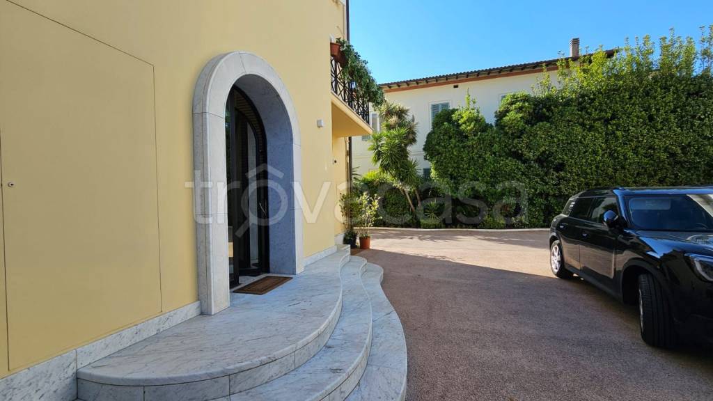 appartamento in affitto a Forte dei Marmi
