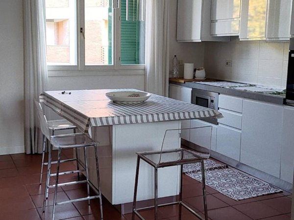 appartamento in affitto a Forte dei Marmi in zona Vittoria Apuana