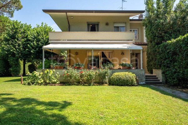 casa indipendente in affitto a Forte dei Marmi